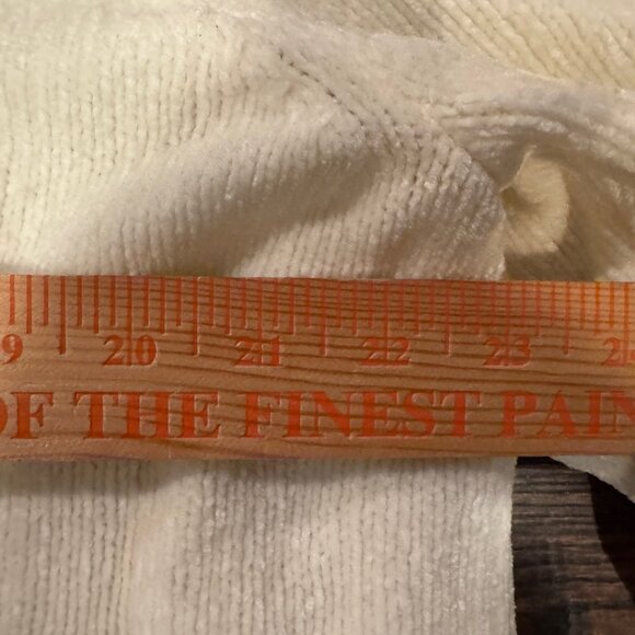 Alfred Dunner Women's Cream Embroidered Sweater Size XL Grandmacore Chenille - Picture 6 of 7